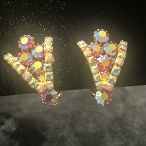 VINTAGE RED AURORA BOREALIS EARRINGS RHINESTONE COSTUME JEWELRY